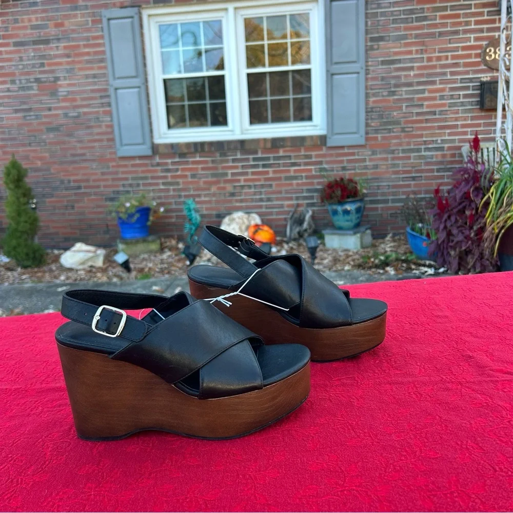 Women's Naomi Wood Wedge Heels with Memory Foam Insole - Universal Thread size 8